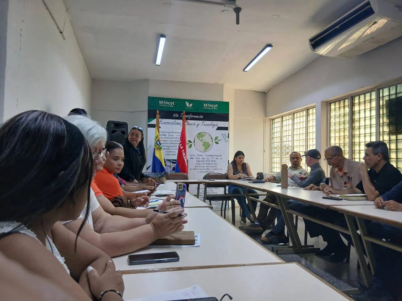 Planifican rehabilitación de infraestructuras universitarias en el estado Falcón
